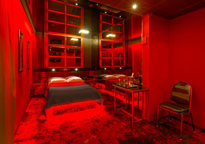 Superior Double Room image 3