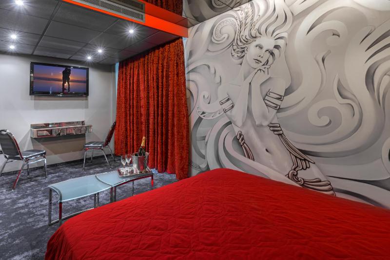 Superior Double Room image 4