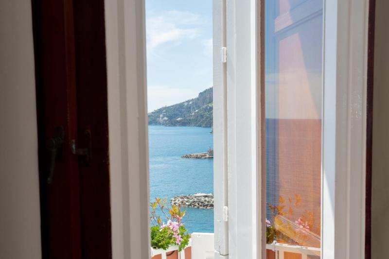 Donna Giulia - image 15