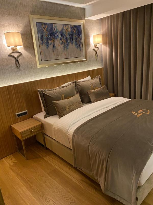 Standard Double Room image 2