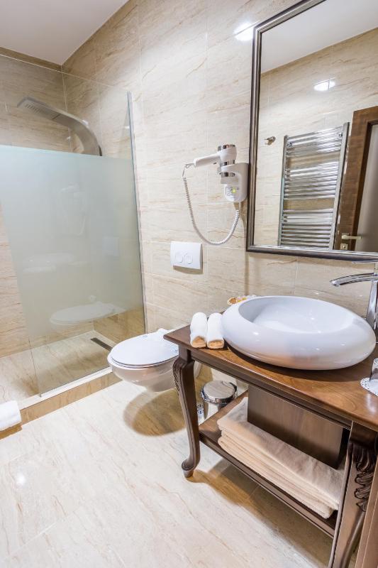 Noblesse Boutique Resort - image 8