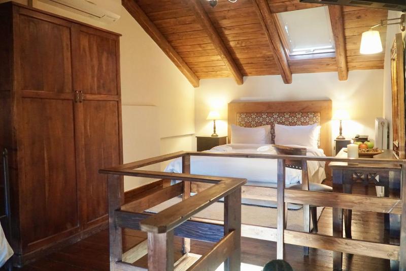 Triple Room with Attic and Fireplace image 1