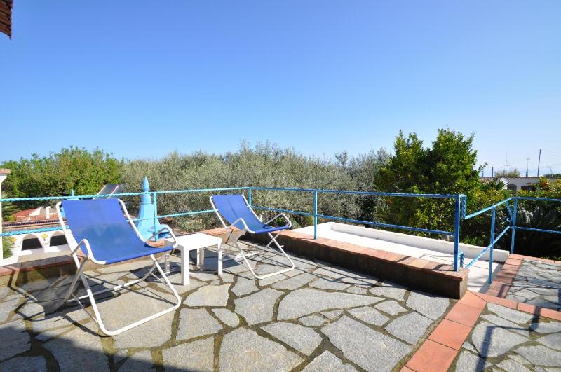 Double Room with Balcony image 2