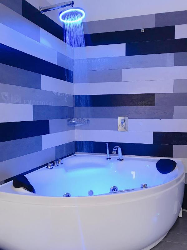 Superior Double Room image 2