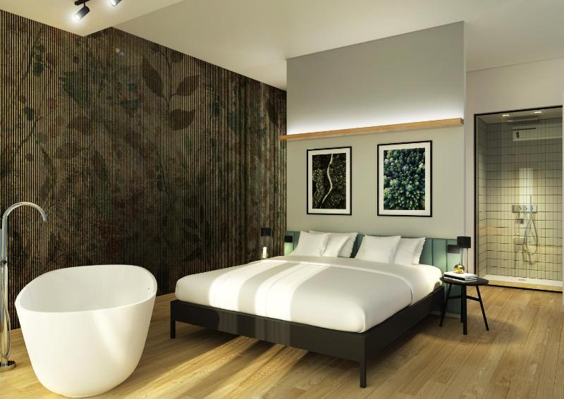 Junior Suite with Balcony image 2