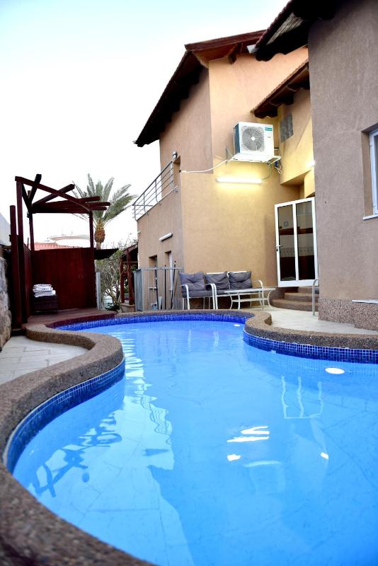 Amazing Villa - image 10