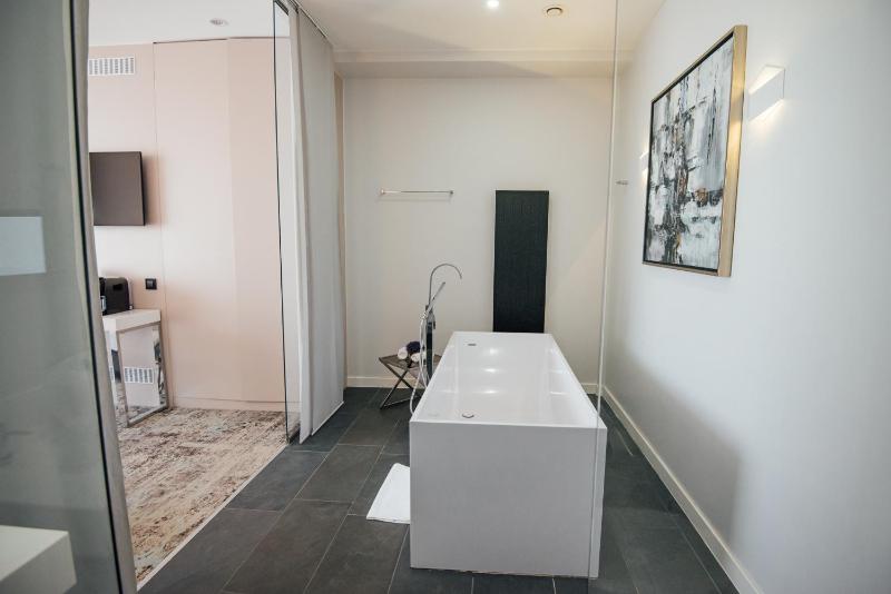 Superior Apartment image 1