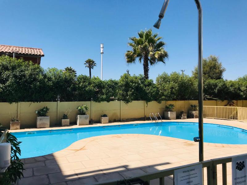 Entremar y piscina en La Serena - image 12