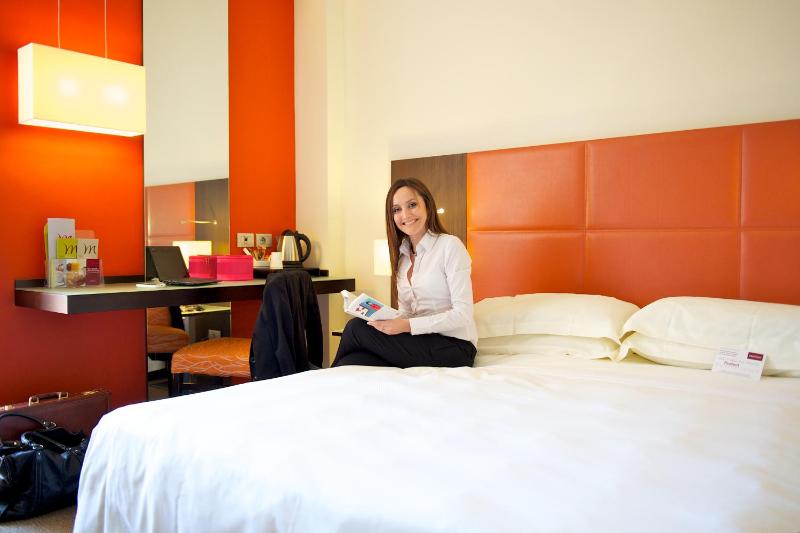 Superior Double or Twin Room image 1