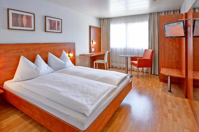Double or Twin Room Standard	 image 2