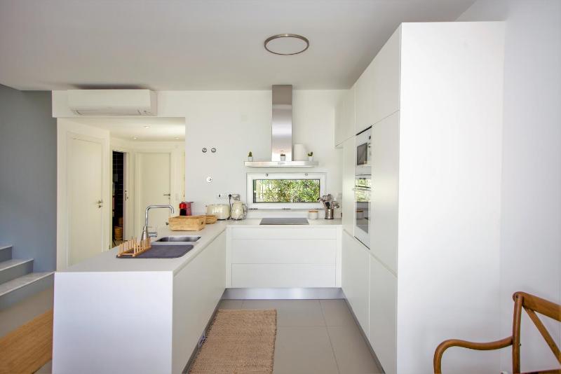 Three-Bedroom Villa image 3