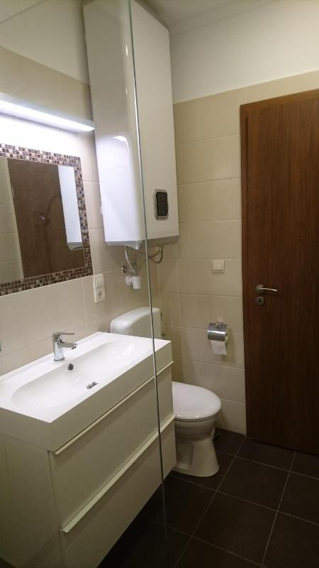 Standard Queen Room image 2