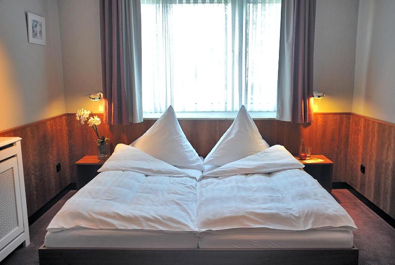 Double Room image 2