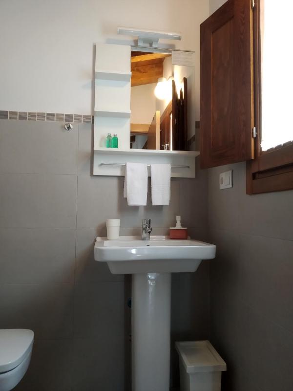 Double Room with Patio image 3
