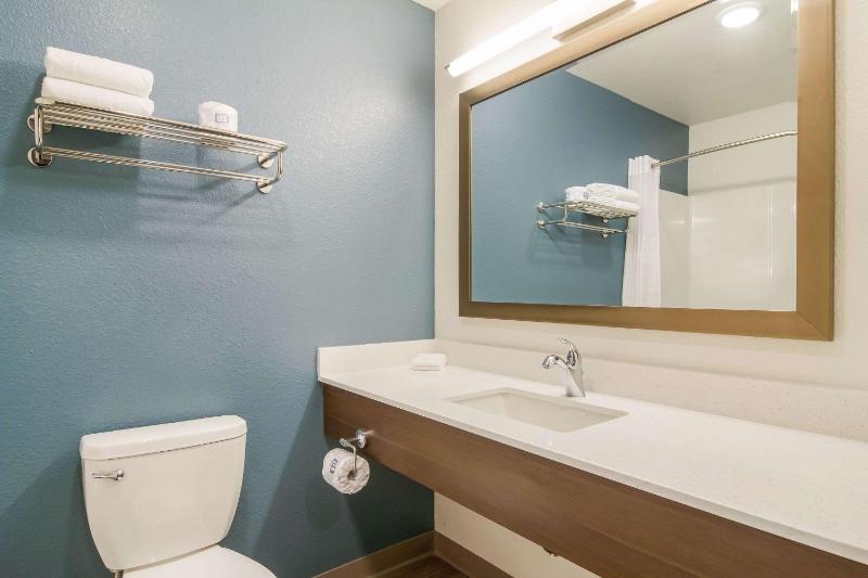 QUEEN SUITE image 4