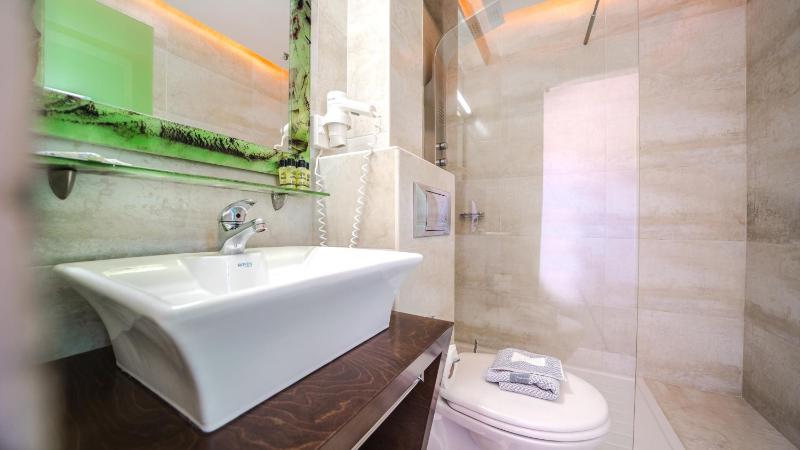 Suite with Panoramic Sea View image 2