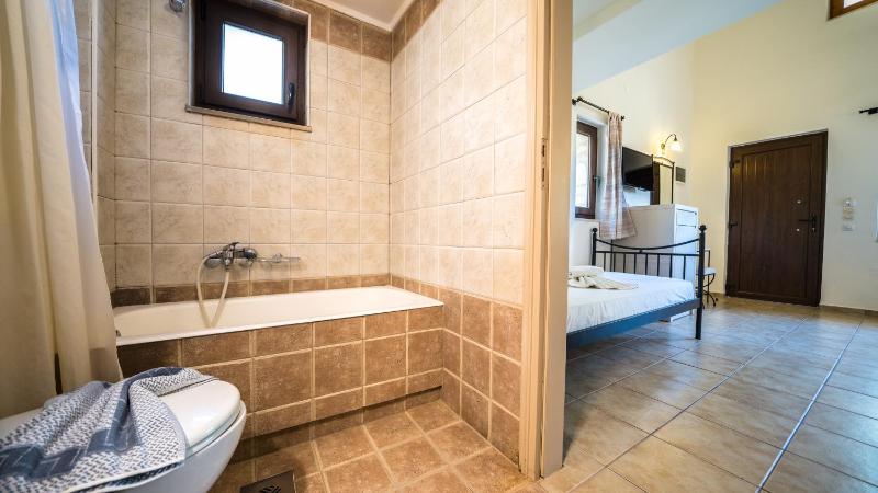 Junior Bungalow Suite - Split Level image 3