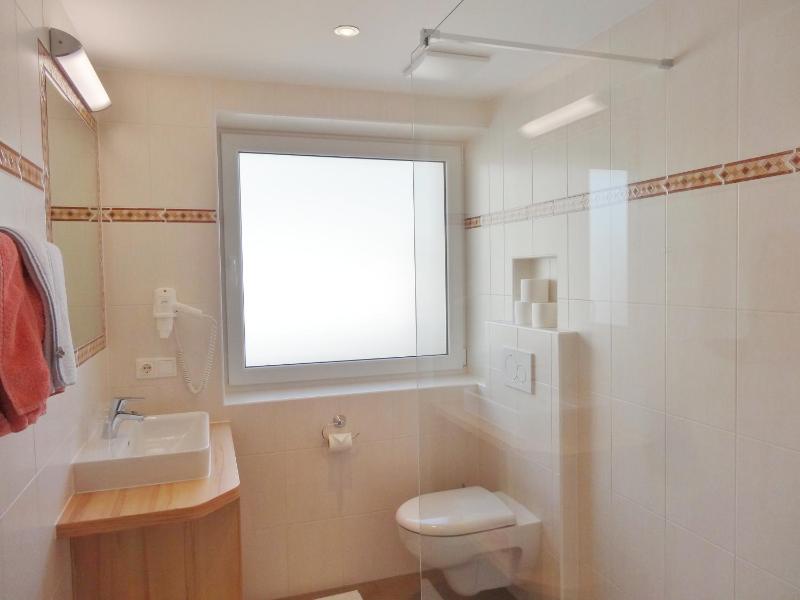 Double Room image 4