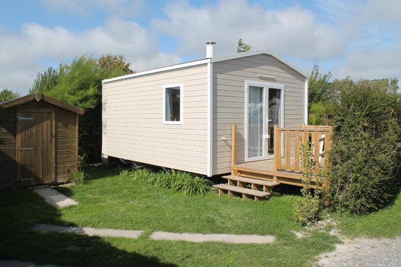 Mobile Home (2 Adults) - Lodge image 1