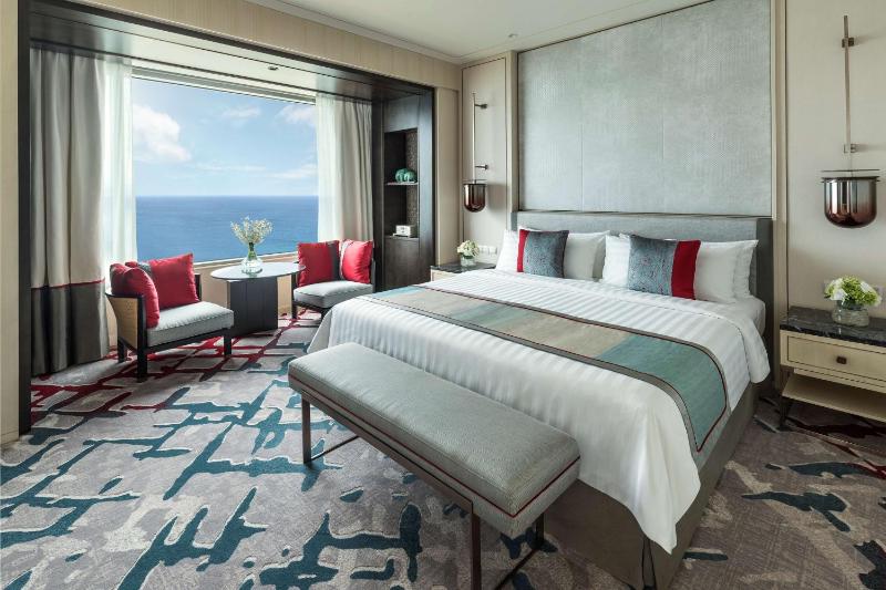 Executive Suite image 1