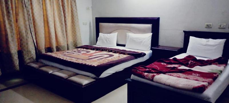 Deluxe Triple Room image 1