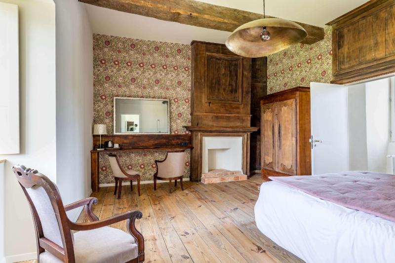Double Room with Private Bathroom image 4