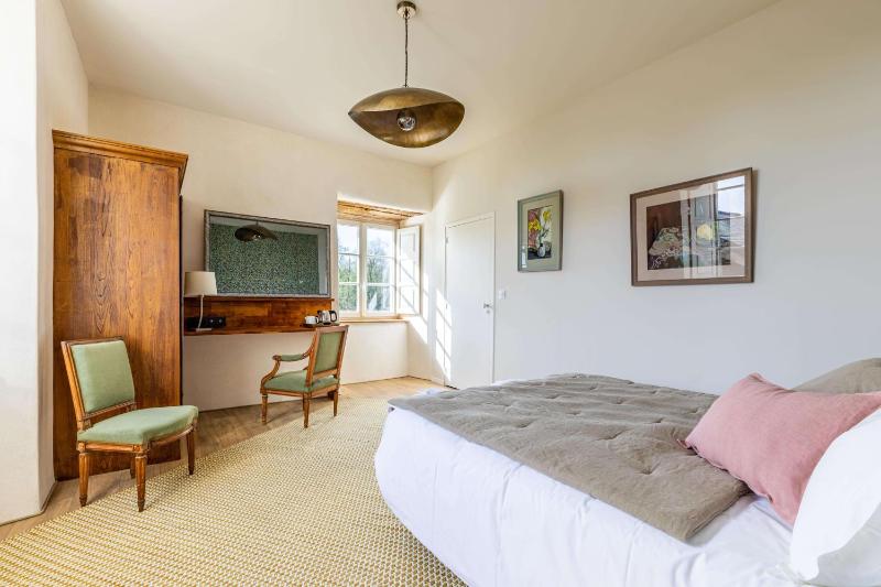 Double Room with Private Bathroom image 1