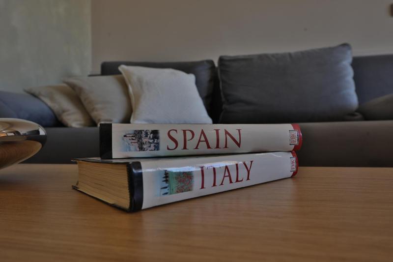 Business & Travel Apartments - image 9