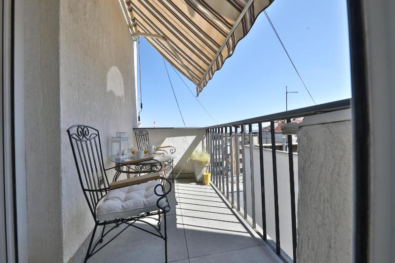 Business & Travel Apartments - image 8