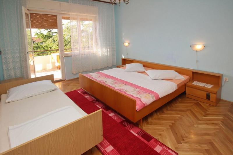 Apartment with Terrace and Sea View image 2
