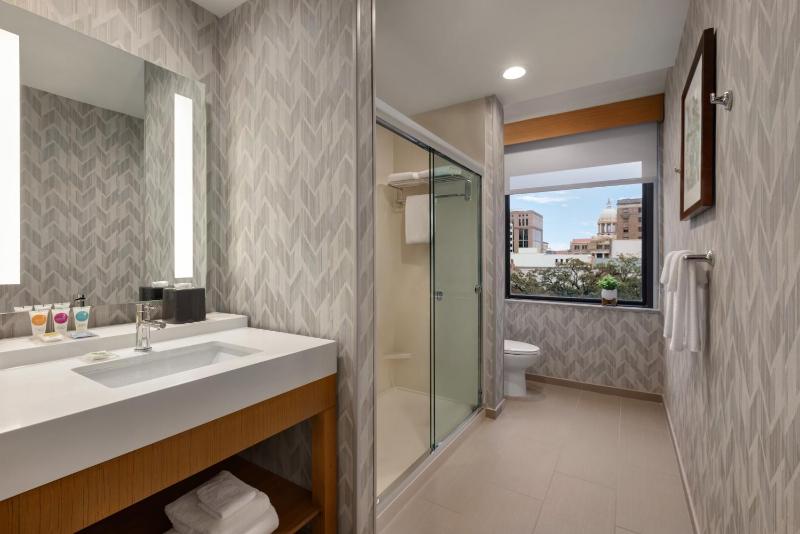 Hyatt Place Houston Downtown - image 16