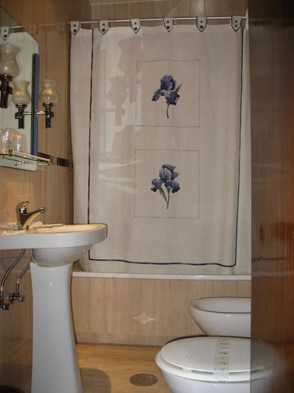 Hostal Maria Cristina - image 7