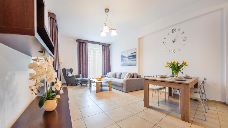 One-Bedroom Apartment image 1