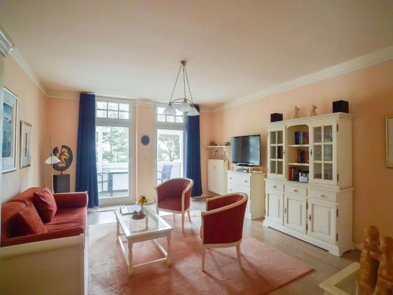 Apartment with Sea View image 3