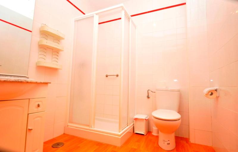 Apartment image 3