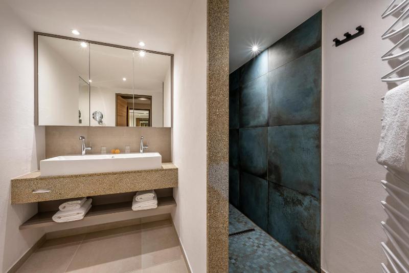 Superior Double Room image 3