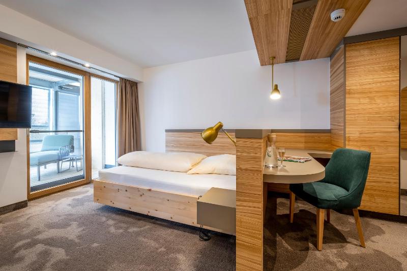 Deluxe Single Room image 4