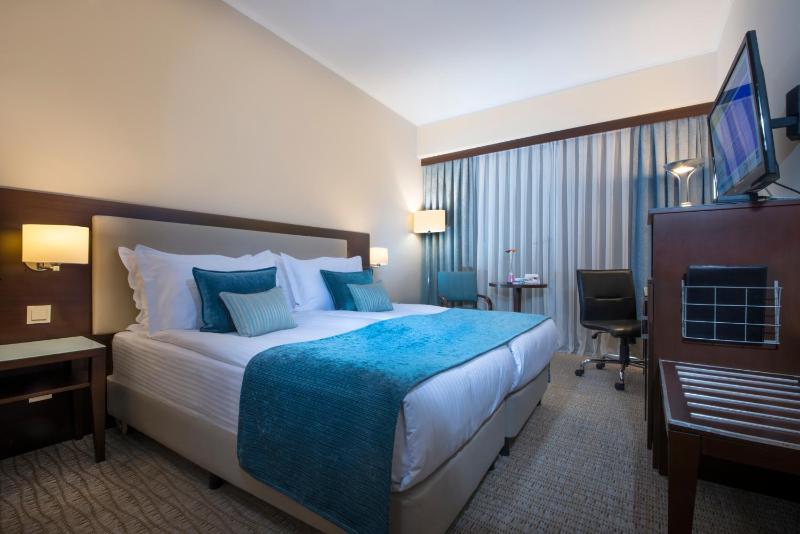 Standard Room image 3