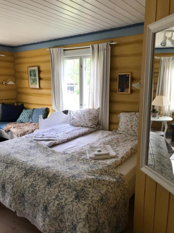 Double Room with Private Bathroom image 1