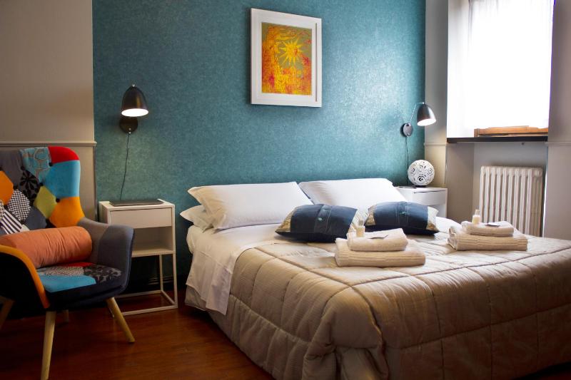 Double or Twin Room with Private Bathroom image 4