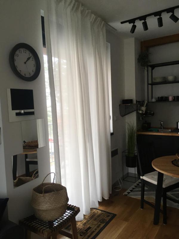 One-Bedroom Apartment image 2