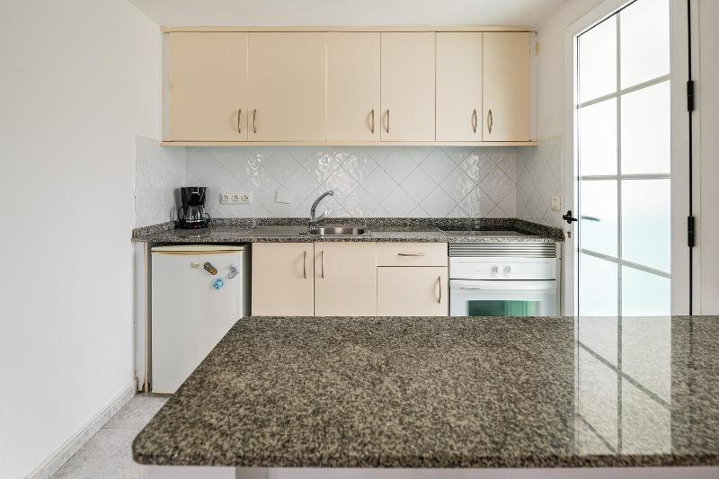 One-Bedroom Apartment image 3