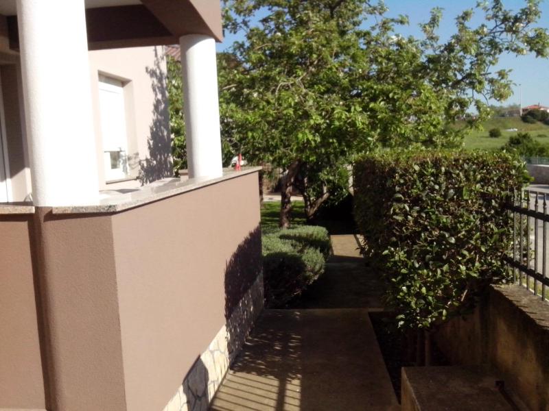 Comfort One-Bedroom Apartment with Terrace - Ground Floor image 2
