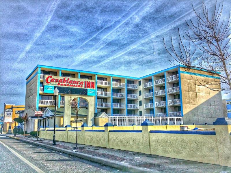 Casablanca Oceanside Inn - image 11