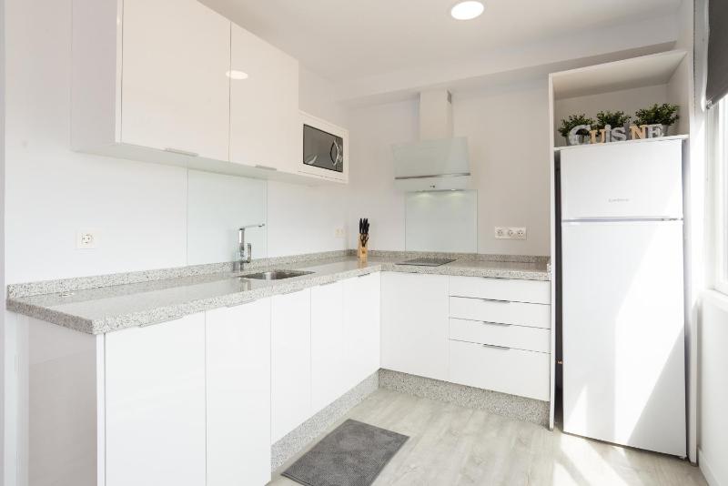 Urbe10 Angel Ganivet 2 Bedrooms Apartment - image 4