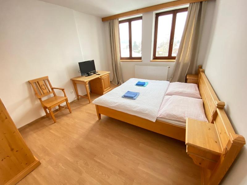 Double or Twin Room image 2