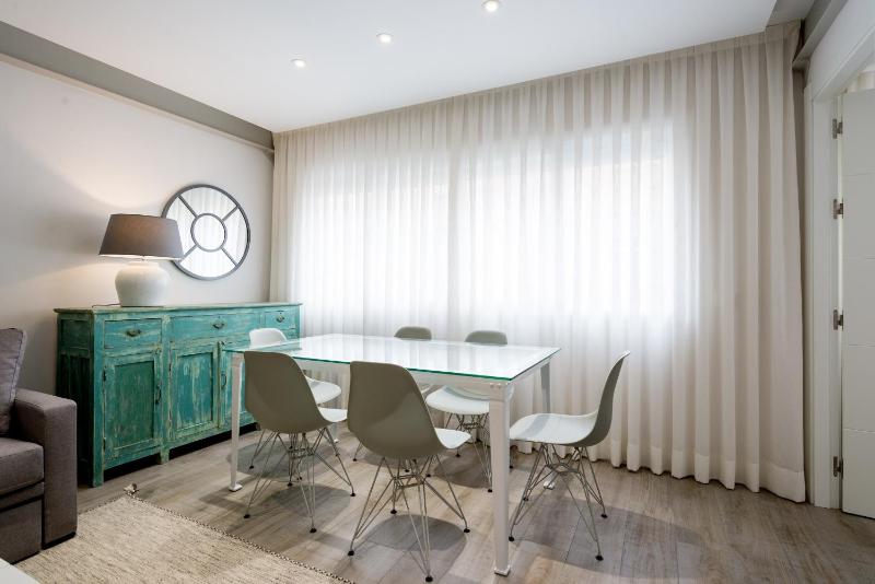 Puerto de Málaga Premium 3 Bedrooms Apartment - image 12
