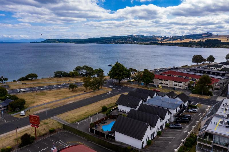 Le Chalet Suisse Motel Taupo - image 43