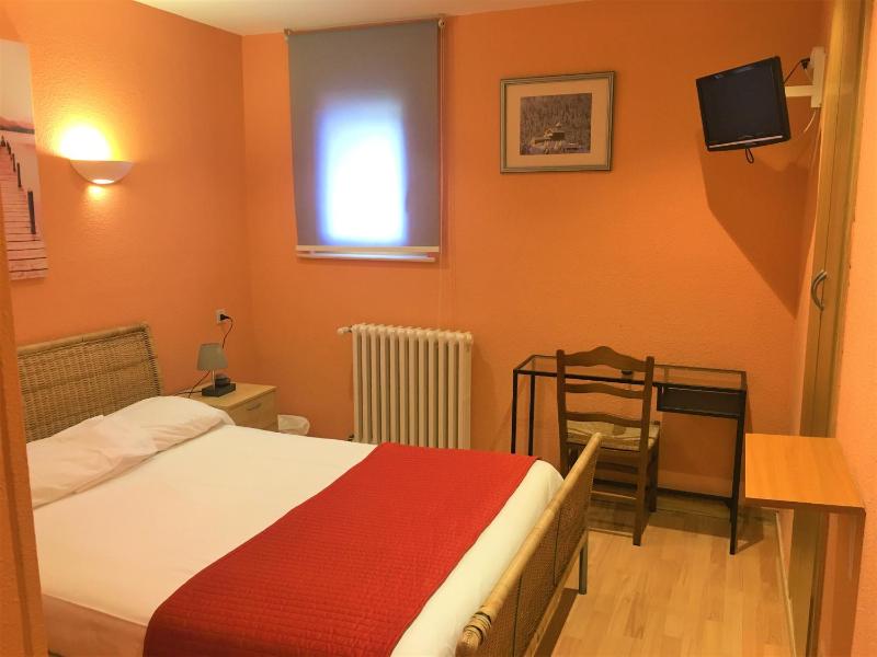 Small Economy Double Room image 3