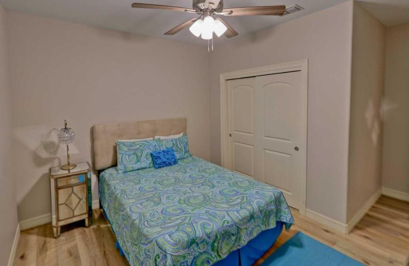 SEA GLASS 11 condo - image 21
